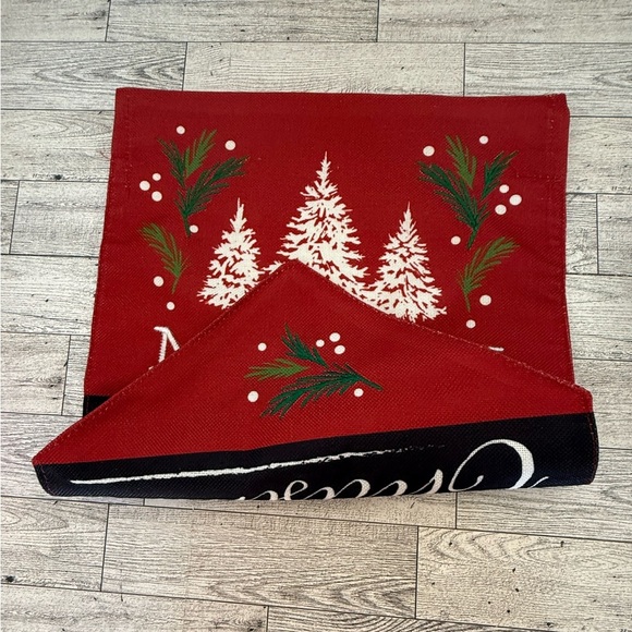 Merry Christmas Garden Flag - Picture 3 of 8